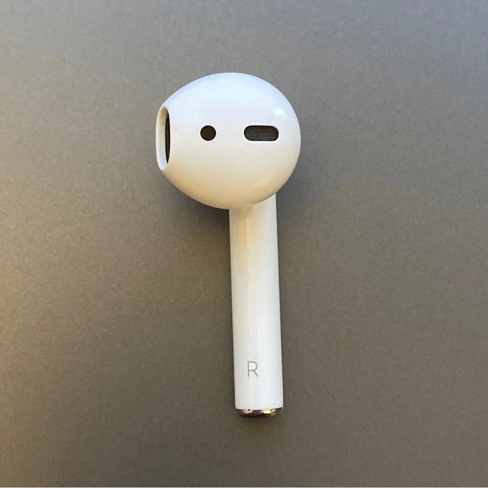 AirPods 2 Right Ear Replacement Genuine Ear Bud Ear Piece AirPod Air Pod